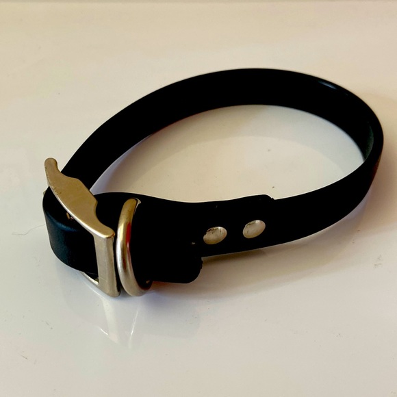 Dog collar in black. - Picture 1 of 3